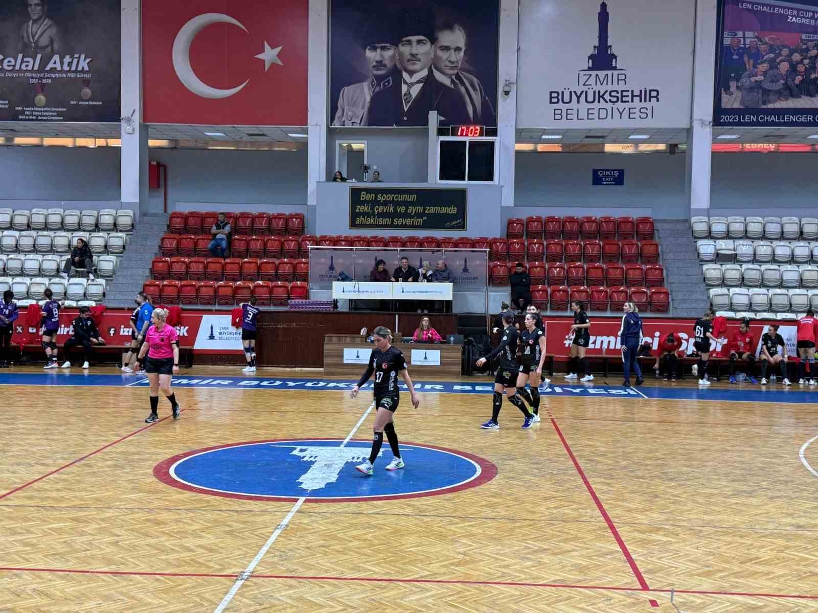 armada-praxis-yalikavakspor-ikinci-yariya-hazir-bEOBhBwz.jpg
