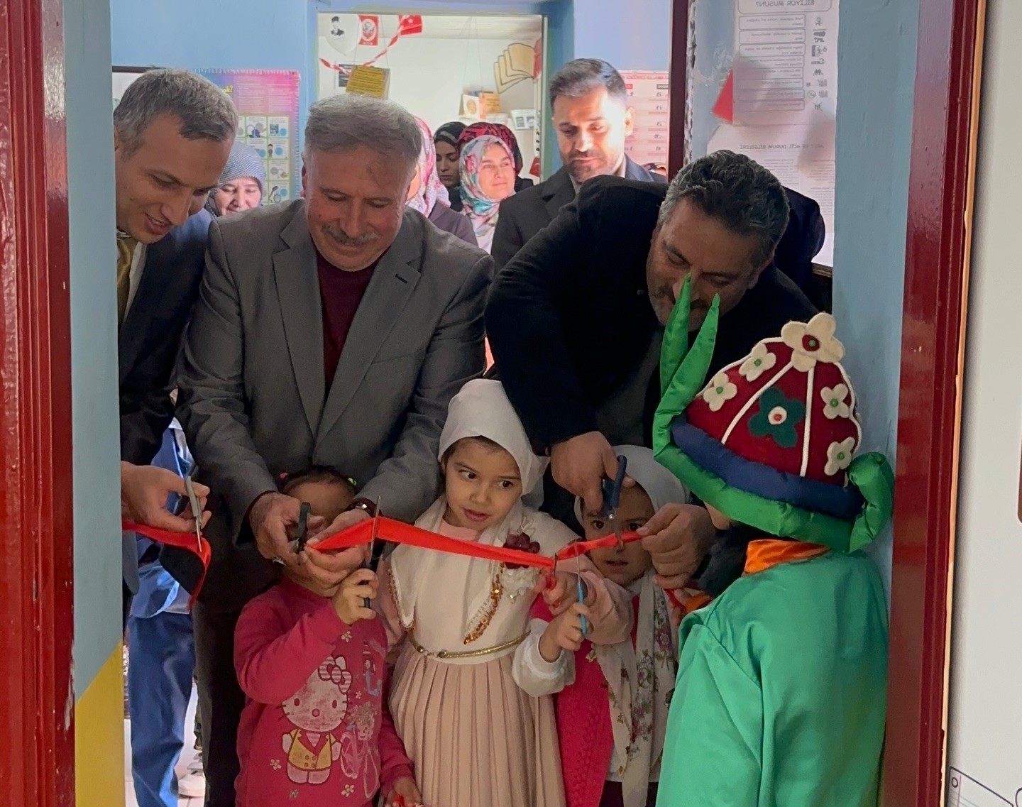 aslanapada-yerli-mali-haftasi-coskuyla-kutlandi-8bquIB2B.jpg
