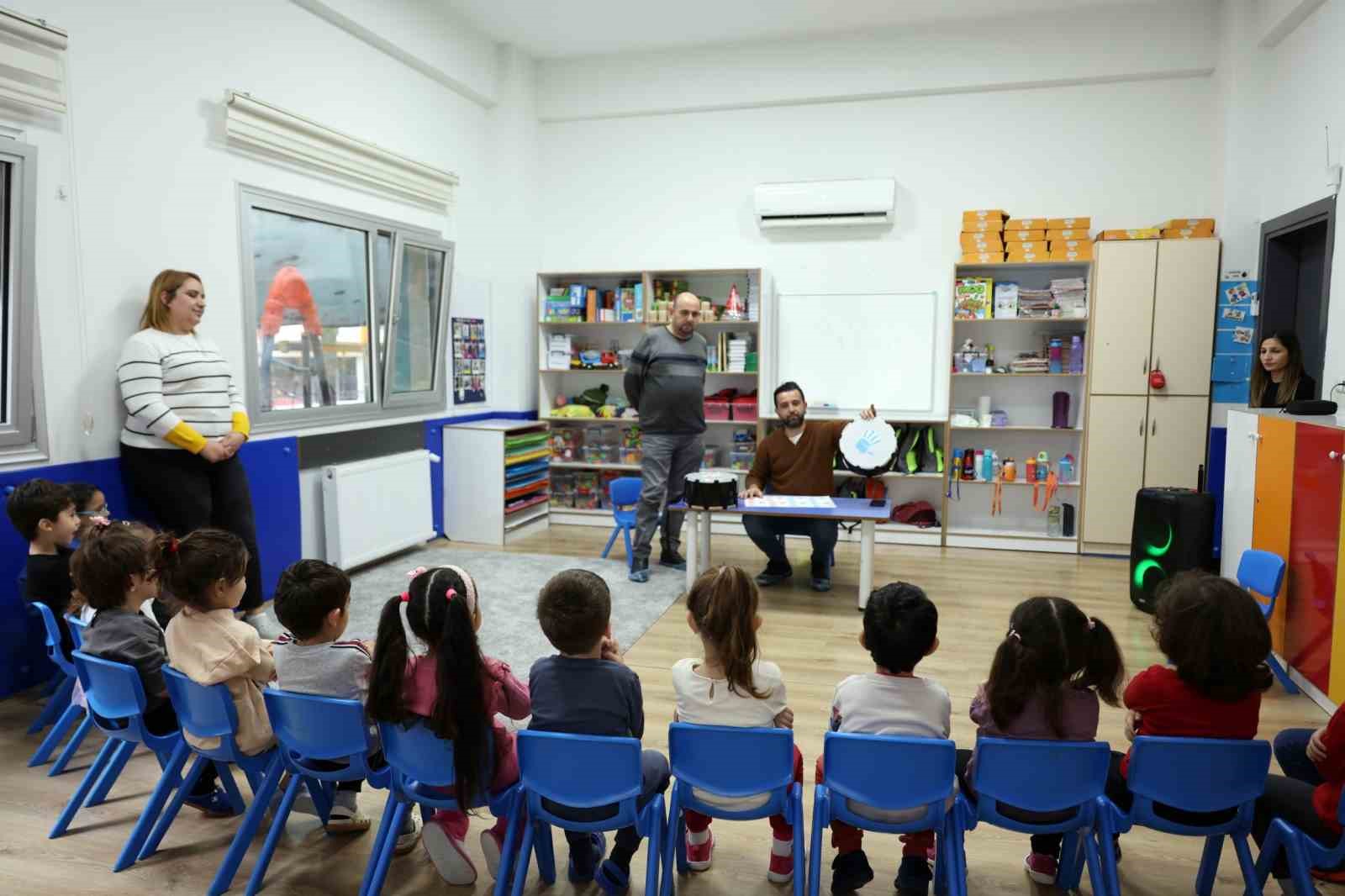 aydin-buyuksehir-konservatuarindan-ogrencilere-muzik-egitimi-VQGH4y11.jpg