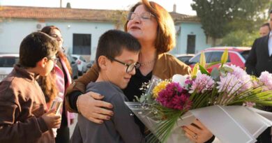 Başkan Gençay, öğrencilerle bir araya geldi Başkan Gençay, öğrencilerle bir araya geldi