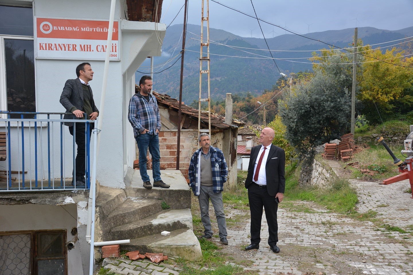 baskan-kumral-yapimi-tamamlanan-hizmet-alanlarini-yerinde-inceledi-5tDdhCDb.jpg