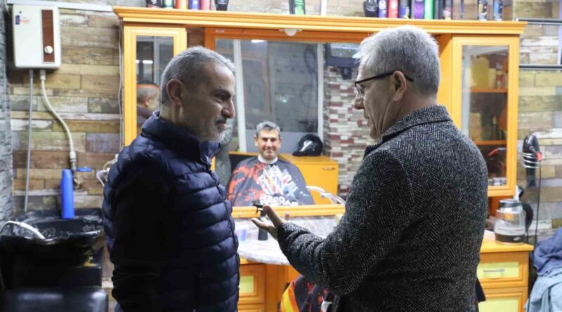 Başkan Tetik’ten Nazilli esnafına yeni yıl kutlaması Başkan Tetik’ten Nazilli esnafına yeni yıl kutlaması