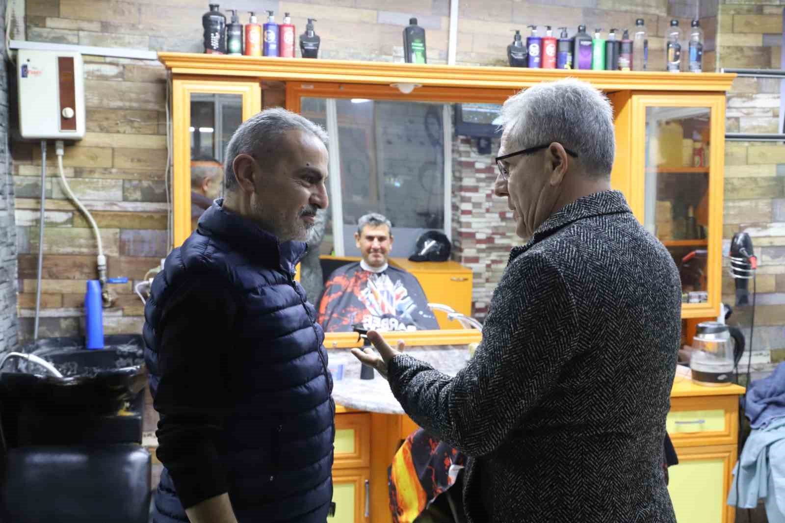 baskan-tetikten-nazilli-esnafina-yeni-yil-kutlamasi-OcaF2iYk.jpg