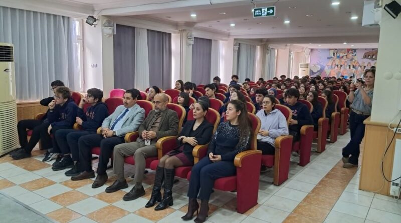 “Bilimsel Araştırma Yöntemleri” konusunda öğrencilere eğitim verildi