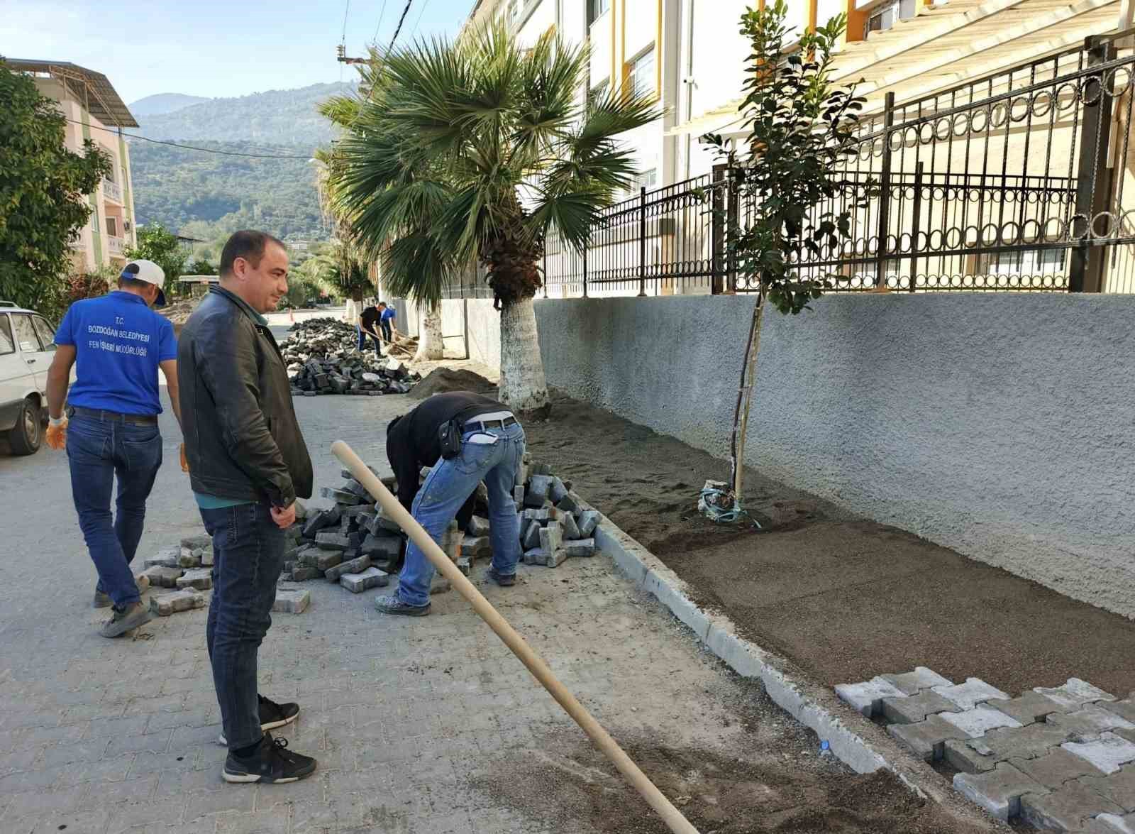 bozdogan-belediyesi-okullarda-cevre-duzenlemelerini-surduruyor-5h3mUf88.jpg