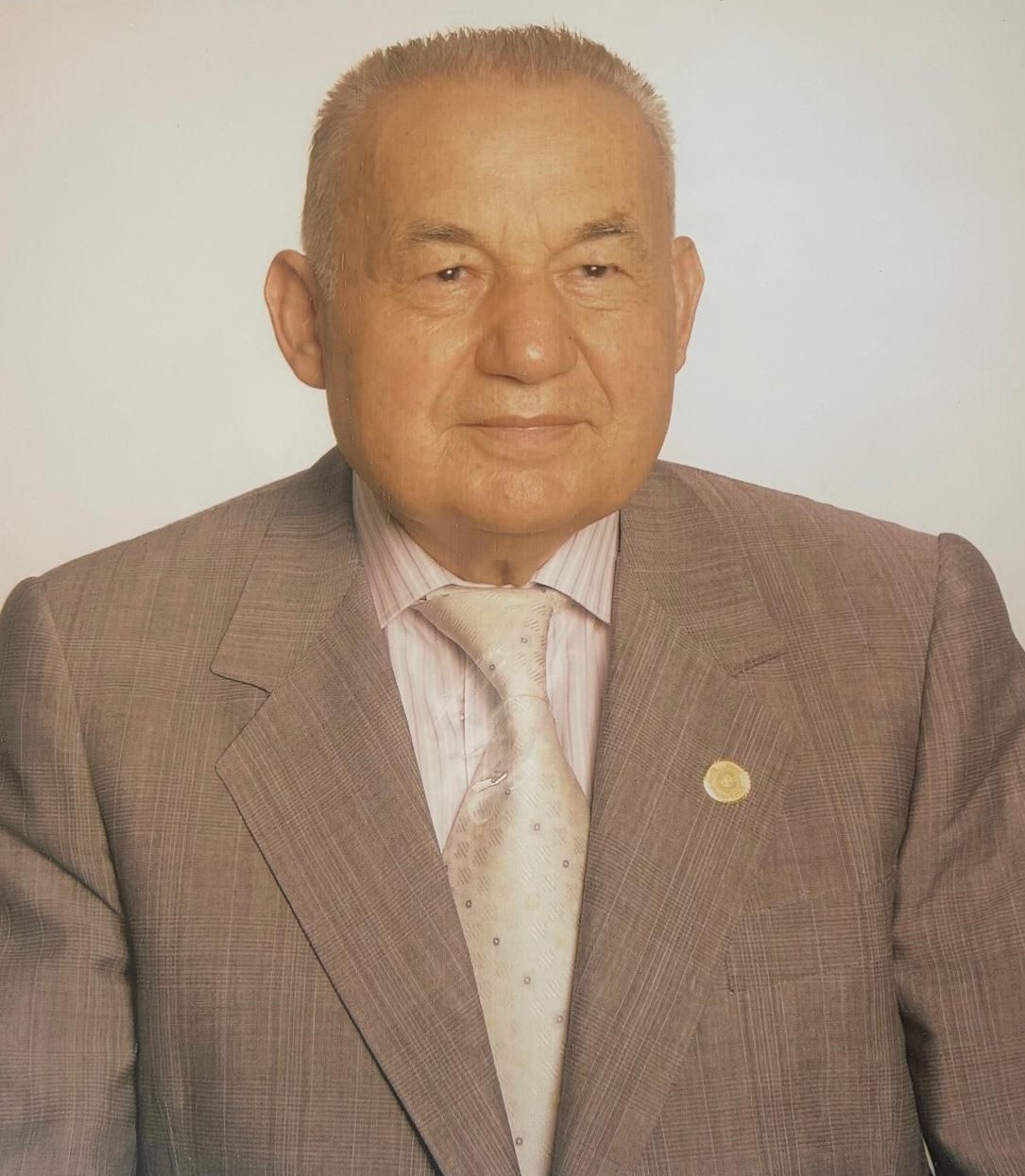 bozdoganin-aci-gunu-hayirsever-is-insani-rasim-mentese-vefat-etti-bxLCeLdO.jpg