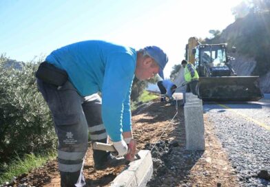 Büyükşehir’den Aydın genelinde eş zamanlı yol hamlesi Büyükşehir’den Aydın genelinde eş zamanlı yol hamlesi