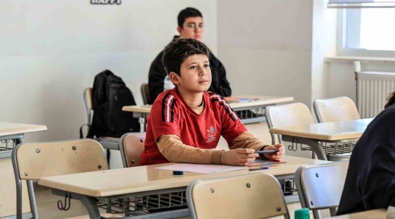 Çameli Belediyesi öğrencilere deneme sınavı desteği verdi