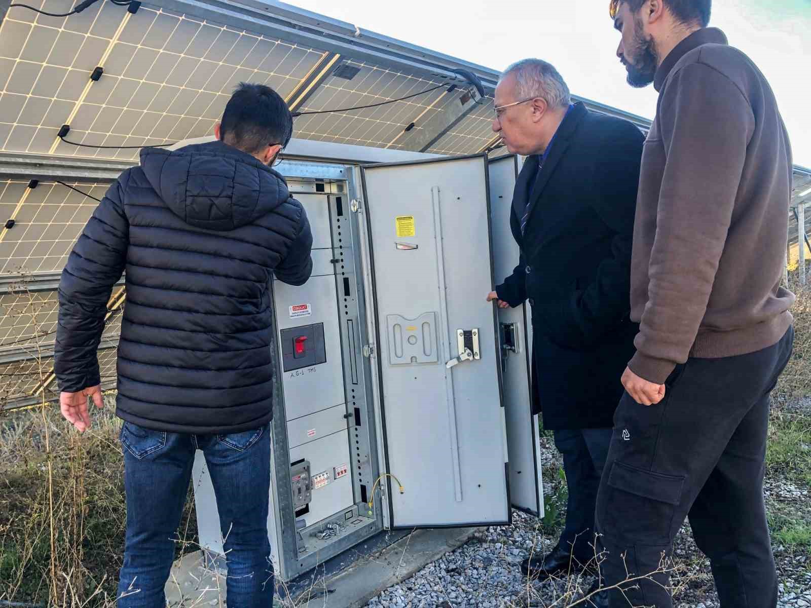 cameli-belediyesi-yenilenebilir-enerji-calismalarina-devam-ediyor-998u3AiO.jpg