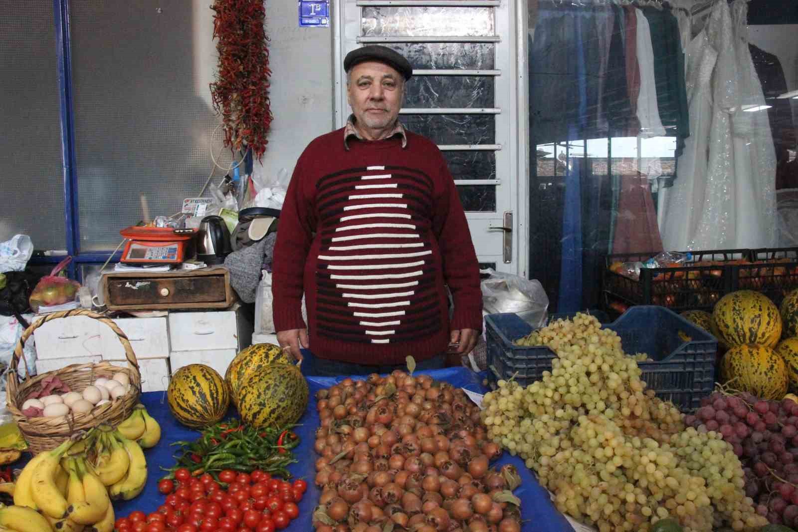 cikolata-tadinda-sifa-kaynagi-musmula-vatandaslardan-ilgi-goruyor-YCOBdcFG.jpg
