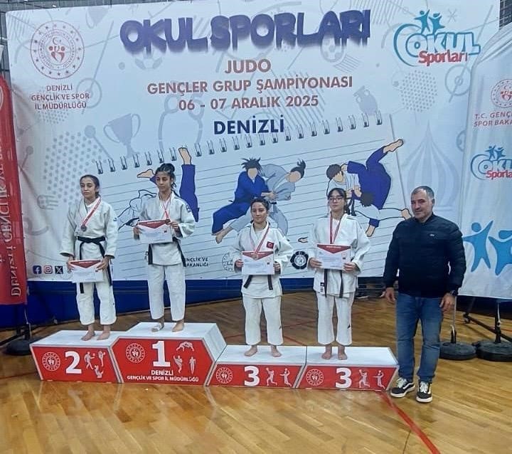denizlide-judo-grup-sampiyonasi-heyecani-nefes-kesti-eLOfdCGA.jpg