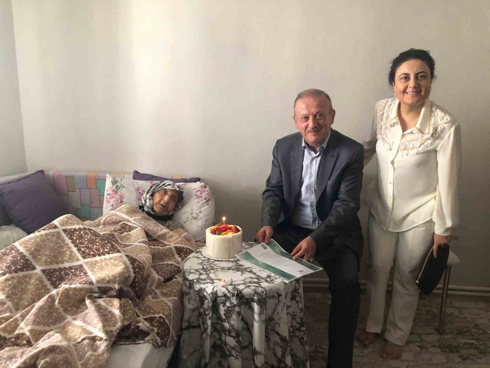 denizlinin-asirlik-cinari-107-yasinda-hayatini-kaybetti-y73P46LL.jpg
