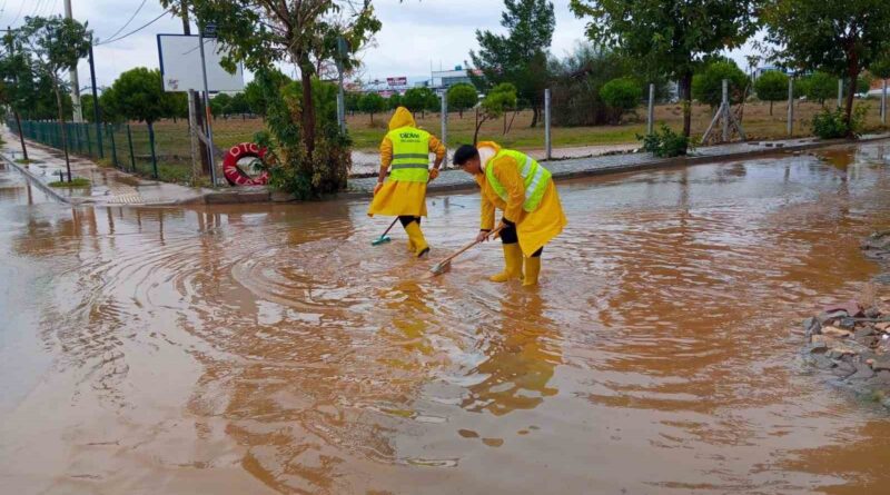 Didim Belediyesi ekiplerinden anında müdahale Didim Belediyesi ekiplerinden anında müdahale