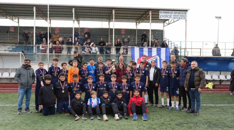 Didim Belediyespor U14 Takımı şampiyon oldu