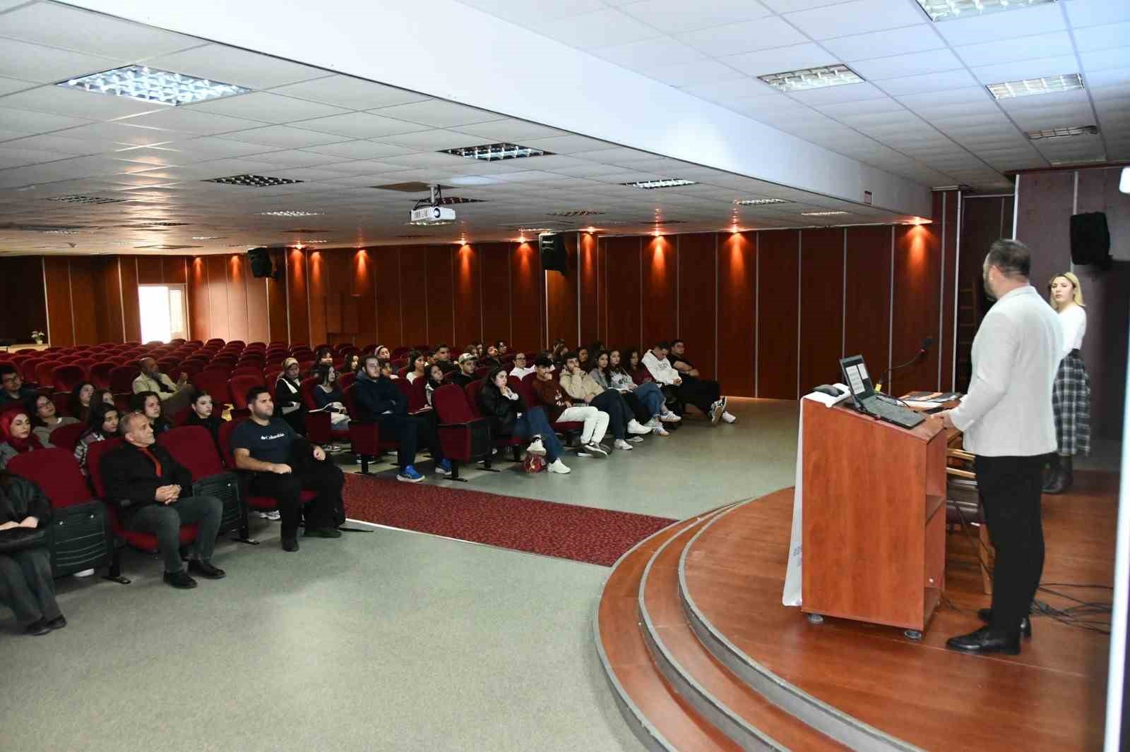 didim-myolu-ogrencilere-yurtdisi-ve-kariyer-firsatlari-egitimi-verildi-niAz3OwC.jpg