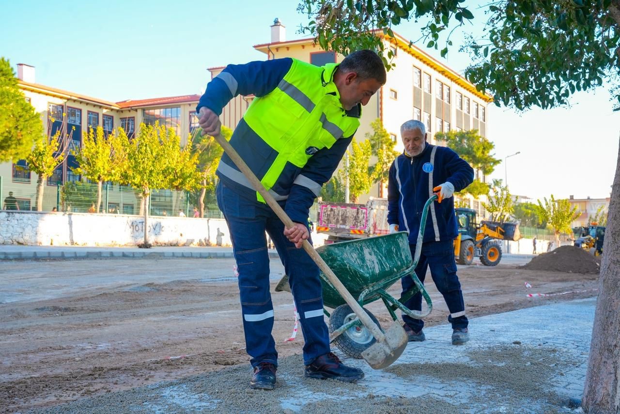didimde-yol-calismalari-hiz-kesmeden-devam-ediyor-kuDdFOQv.jpg