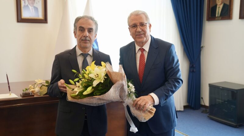 Ege Üniversitesinin yeni rektörü Prof. Dr. Musa Alcı göreve başladı Ege Üniversitesinin yeni rektörü Prof. Dr. Musa Alcı göreve başladı