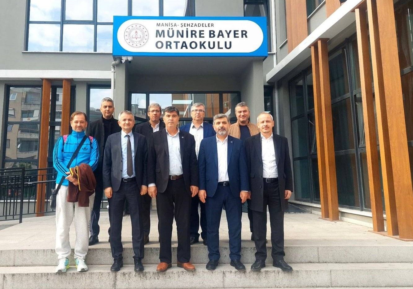 egitim-bir-senden-egitim-calisanlarina-kulak-veren-ziyaretler-jAenhQ51.jpg