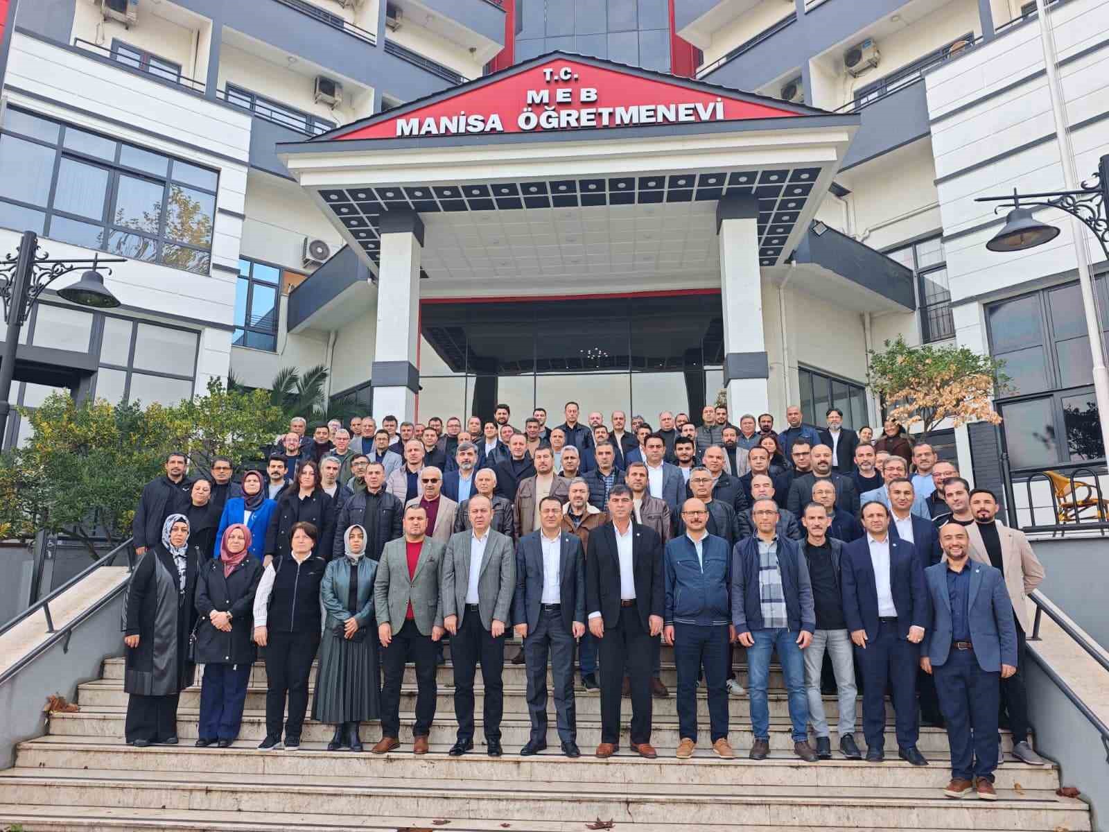 egitim-bir-senden-manisada-genisletilmis-il-divan-toplantisi-K95IX8Hj.jpg