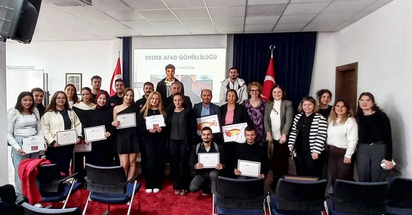 egitimleri-tamamladilar-afad-gonullusu-oldular-7JVMcXT6.jpg