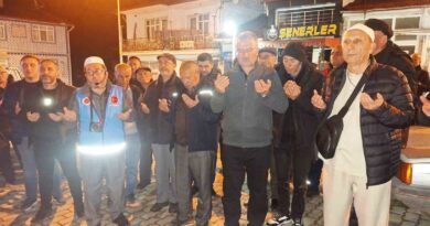 Emet ve Hisarcık’tan 33 kişilik umre kafilesi dualarla uğurlandı