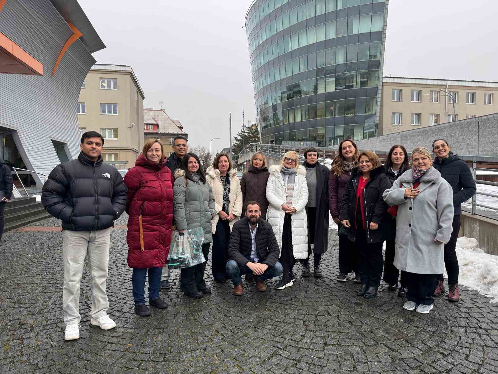 eu-uluslararasi-erasmus-plus-projesiyle-surdurulebilir-dijital-moda-egitimine-onculuk-ediyor-DD6YttjI.jpg