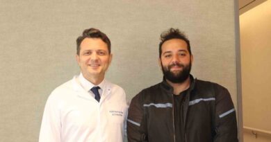 Genç motokurye bağırsak kanserinden ameliyat olmadan kurtuldu Genç motokurye bağırsak kanserinden ameliyat olmadan kurtuldu