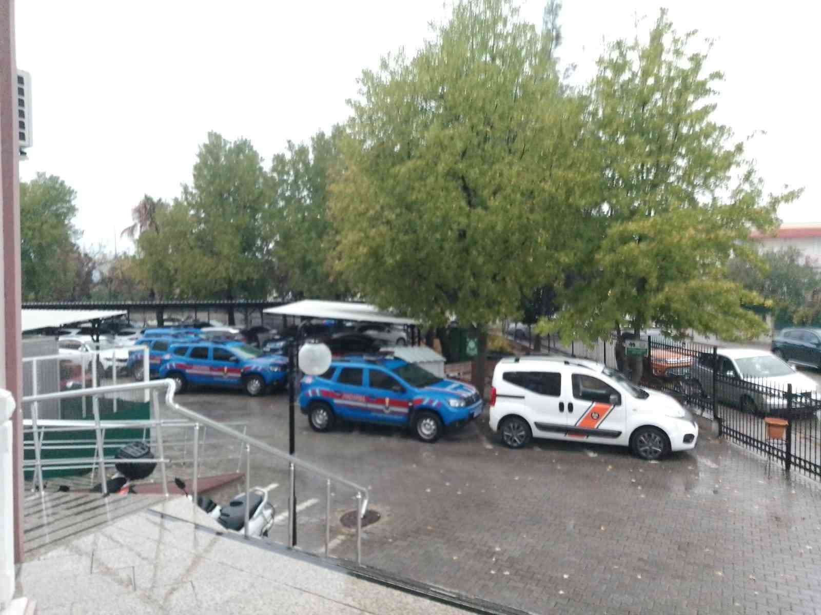 gocmen-kacakciligi-operasyonunda-10-tutuklama-t1UDSev9.jpg