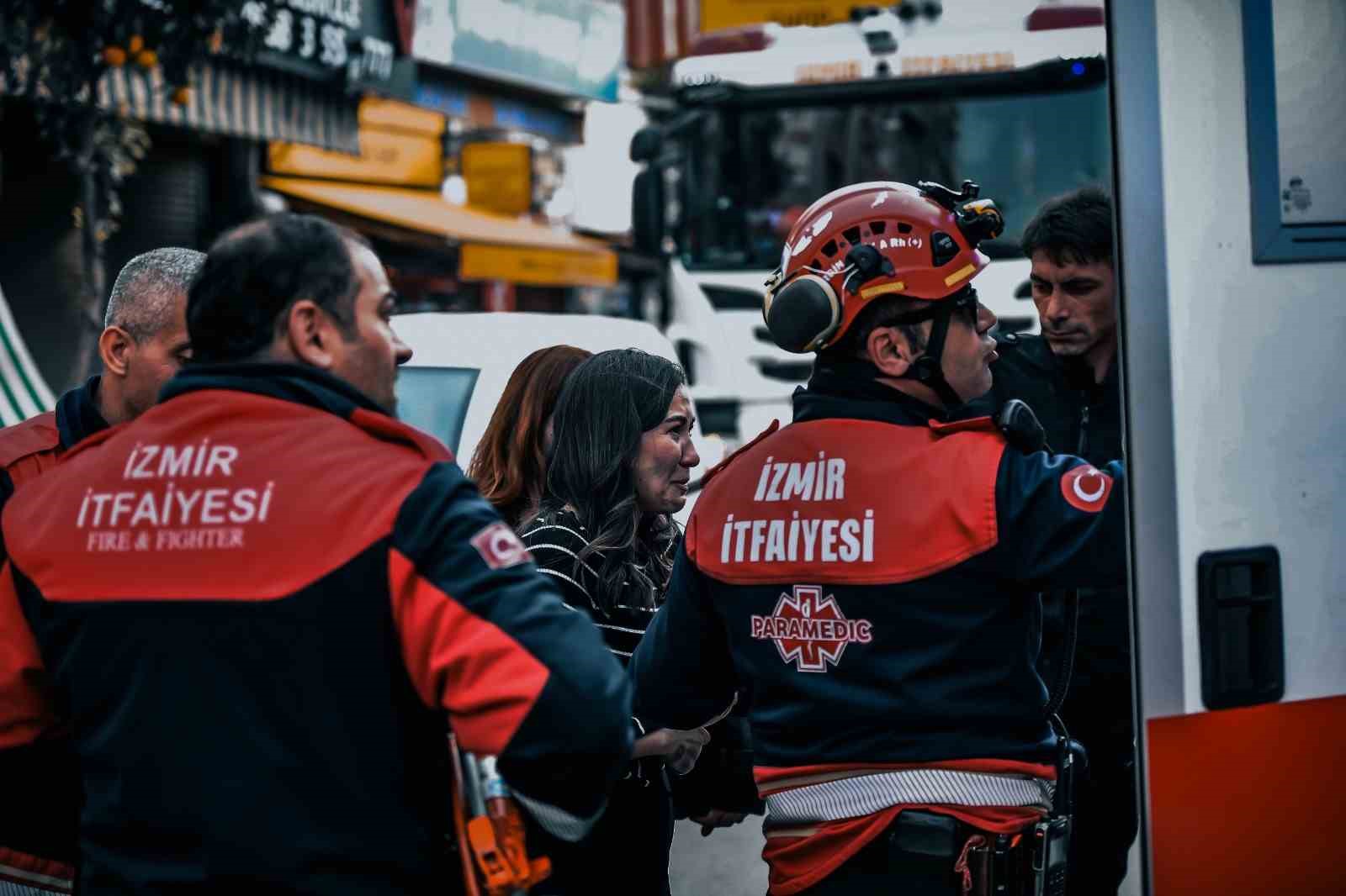 is-hanini-alevler-sardi-itfaiye-12-kisiyi-kurtardi-6qiSsDId.jpg