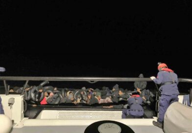 İzmir açıklarında göçmen mesaisi: 44 yakalama, 18 kurtarma