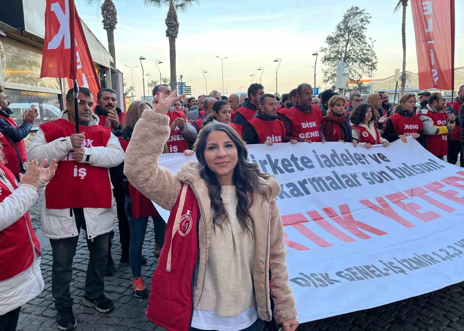 izmir-buyuksehir-iscileri-masa-kurulmazsa-mucadele-buyuyecek-TGPl2Bmv.jpg
