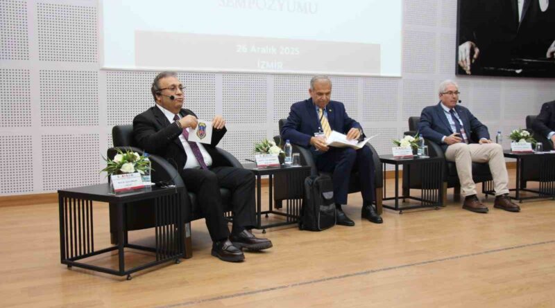 İzmir’de, 20. yılında Denetimli Serbestlik Sempozyumu düzenlendi İzmir’de, 20. yılında Denetimli Serbestlik Sempozyumu düzenlendi