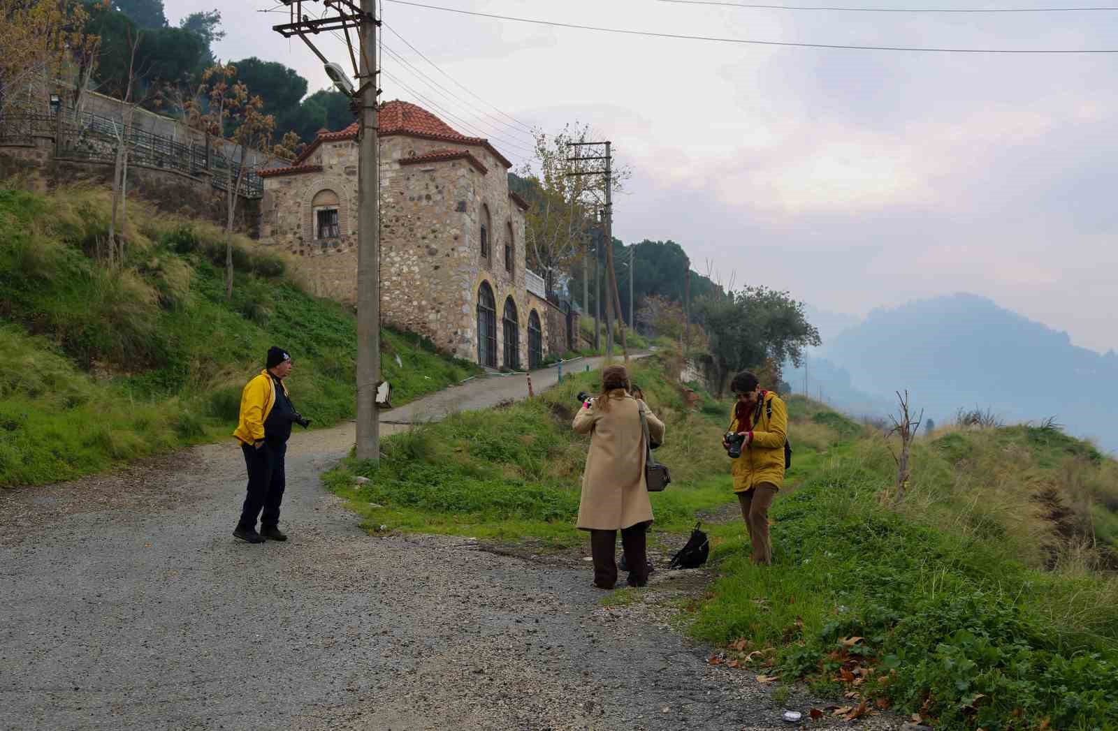 izmirli-fotografcilar-manisaya-hayran-kaldi-l6aTWYDA.jpg