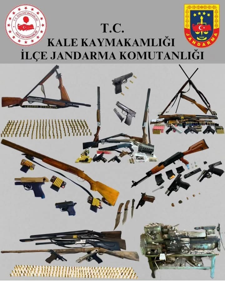 kalede-kacak-silah-ve-muhimmatla-yakalanan-9-supheli-gozaltina-alindi-6z5PasEH.jpg