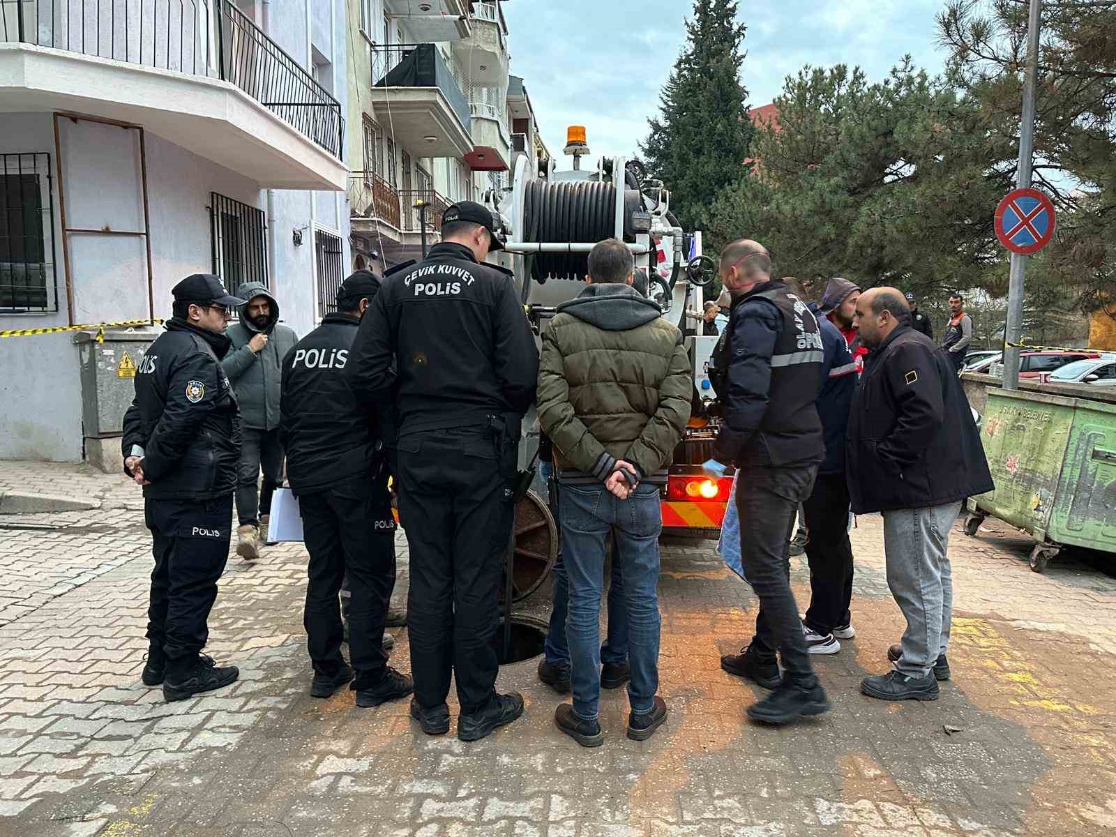 kanalizasyonda-cenin-bulundu-wz1xclKj.jpg