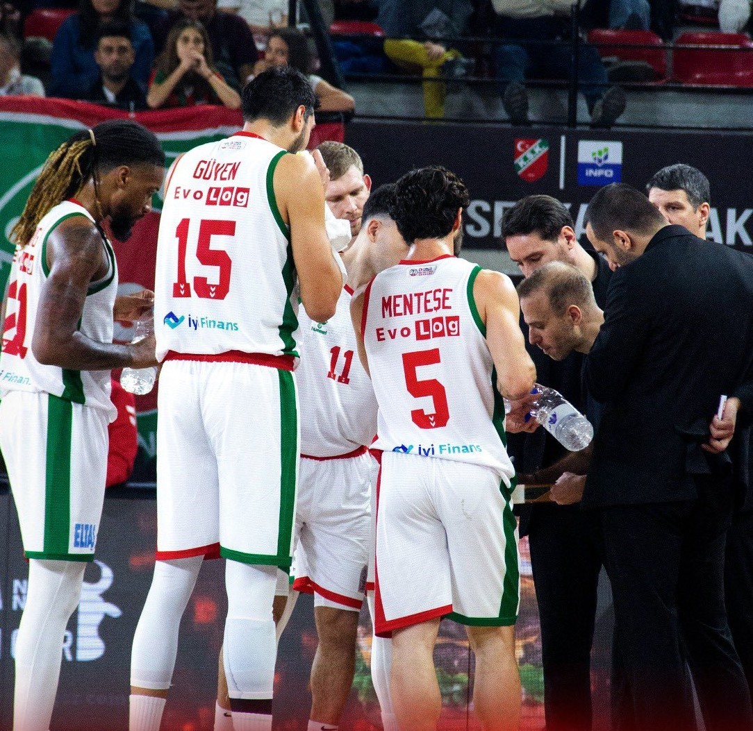 karsiyaka-basketbol-eroksporu-elinden-kacirdi-sxHQlvFl.jpg