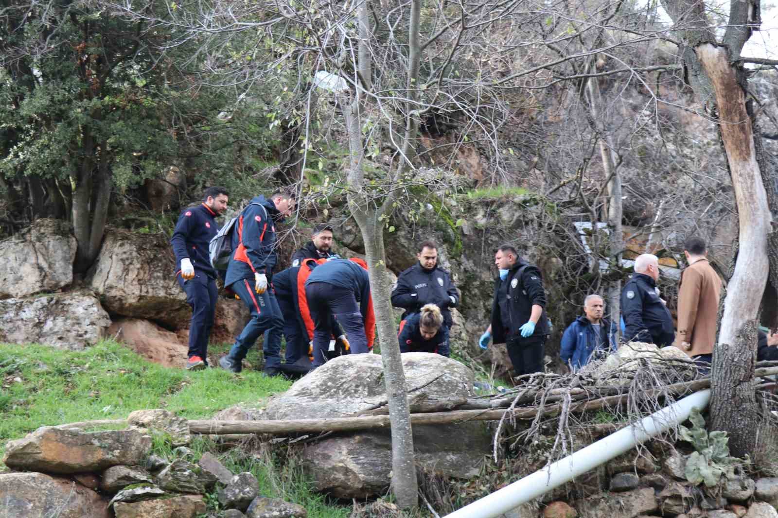 kayip-yasli-adamdan-ac-haber-geldi-Mbz4Y7mV.jpg