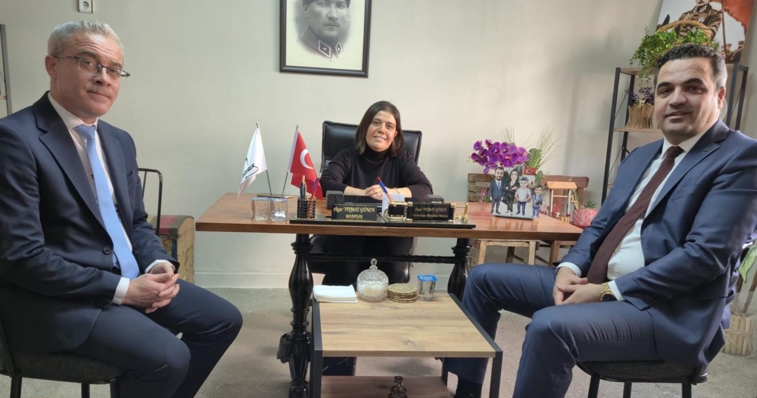 kaymakam-dalaktan-kadin-muhtara-tesekkur-7FYGmrik.jpg