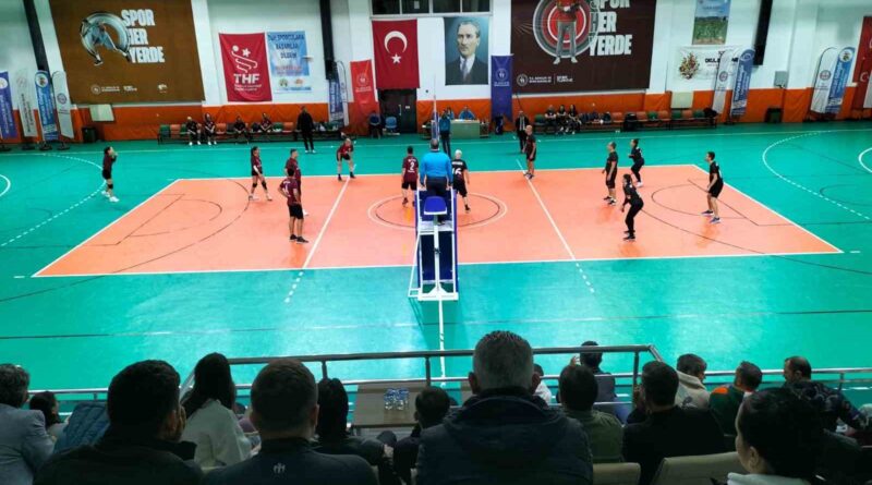 Köyceğiz’de ödüllü Voleybol Turnuvası başladı