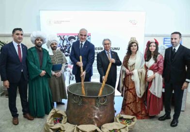 Kültür ve Turizm Bakanı Ersoy, Ankara’da Mesir Macunu kardı