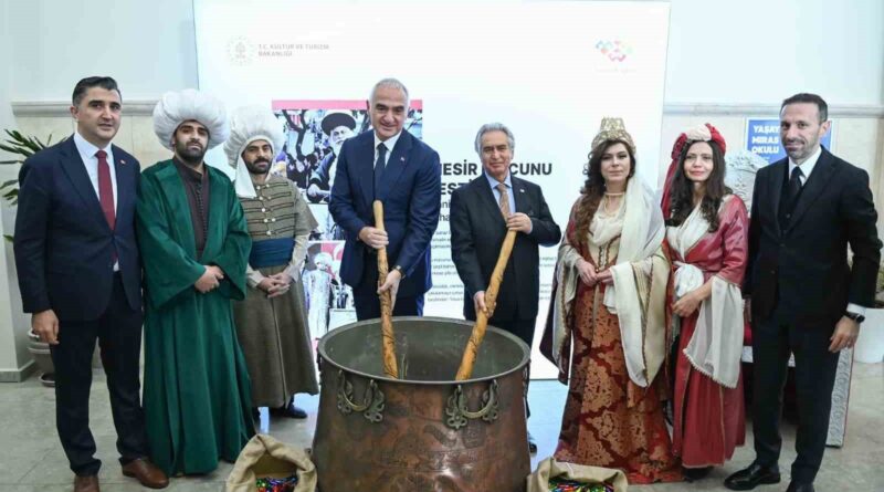 Kültür ve Turizm Bakanı Ersoy, Ankara’da Mesir Macunu kardı