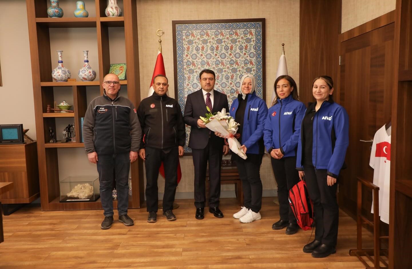 kutahya-afaddan-kurulus-yil-donumunde-valilige-ziyaret-Txh6XAIe.jpg