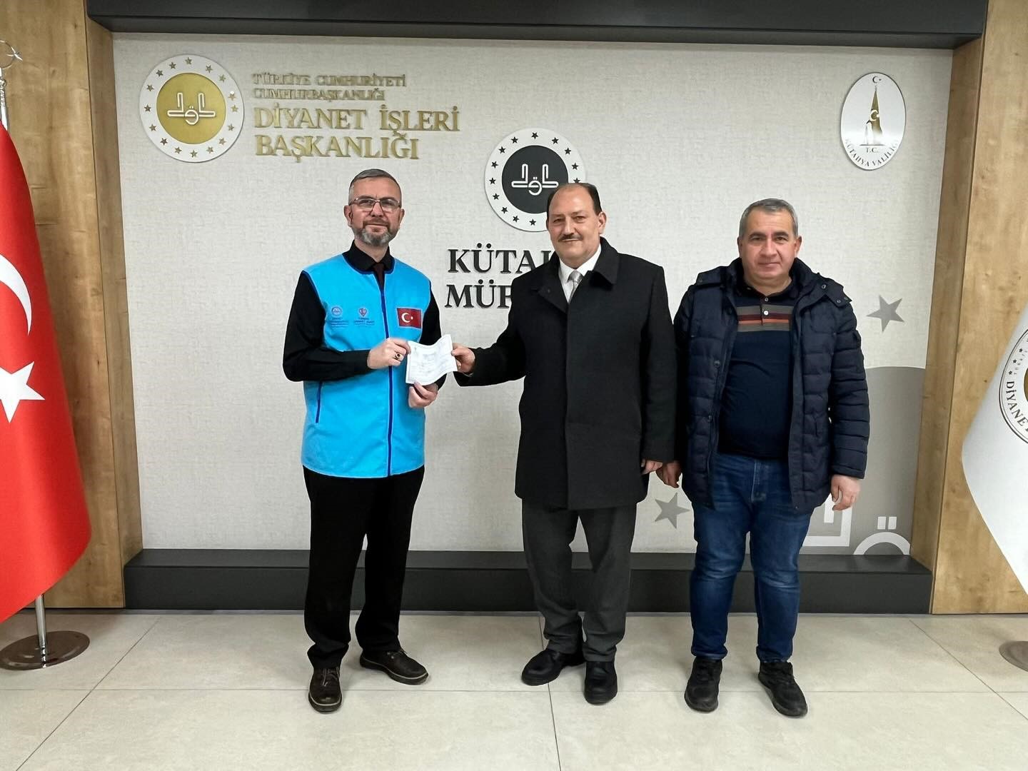 kutahya-aksemsettin-kiz-anadolu-imam-hatip-lisesinden-filistine-236-bin-tl-destek-B996R9G1.jpg