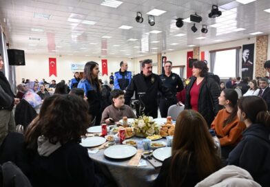 Kütahya İl Emniyet Müdürlüğü eğitim faaliyetlerini tamamladı Kütahya İl Emniyet Müdürlüğü eğitim faaliyetlerini tamamladı