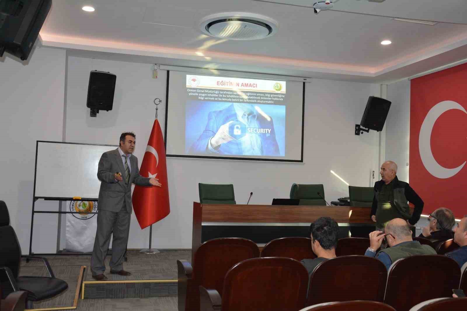 kutahya-obmde-bilgi-guvenligi-farkindalik-egitimi-duzenlendi-ZbXUdFa4.jpg