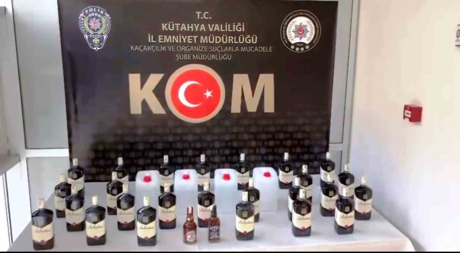 kutahyada-41-litre-kacak-alkollu-icki-ele-gecirildi-zuuM2BGC.jpg