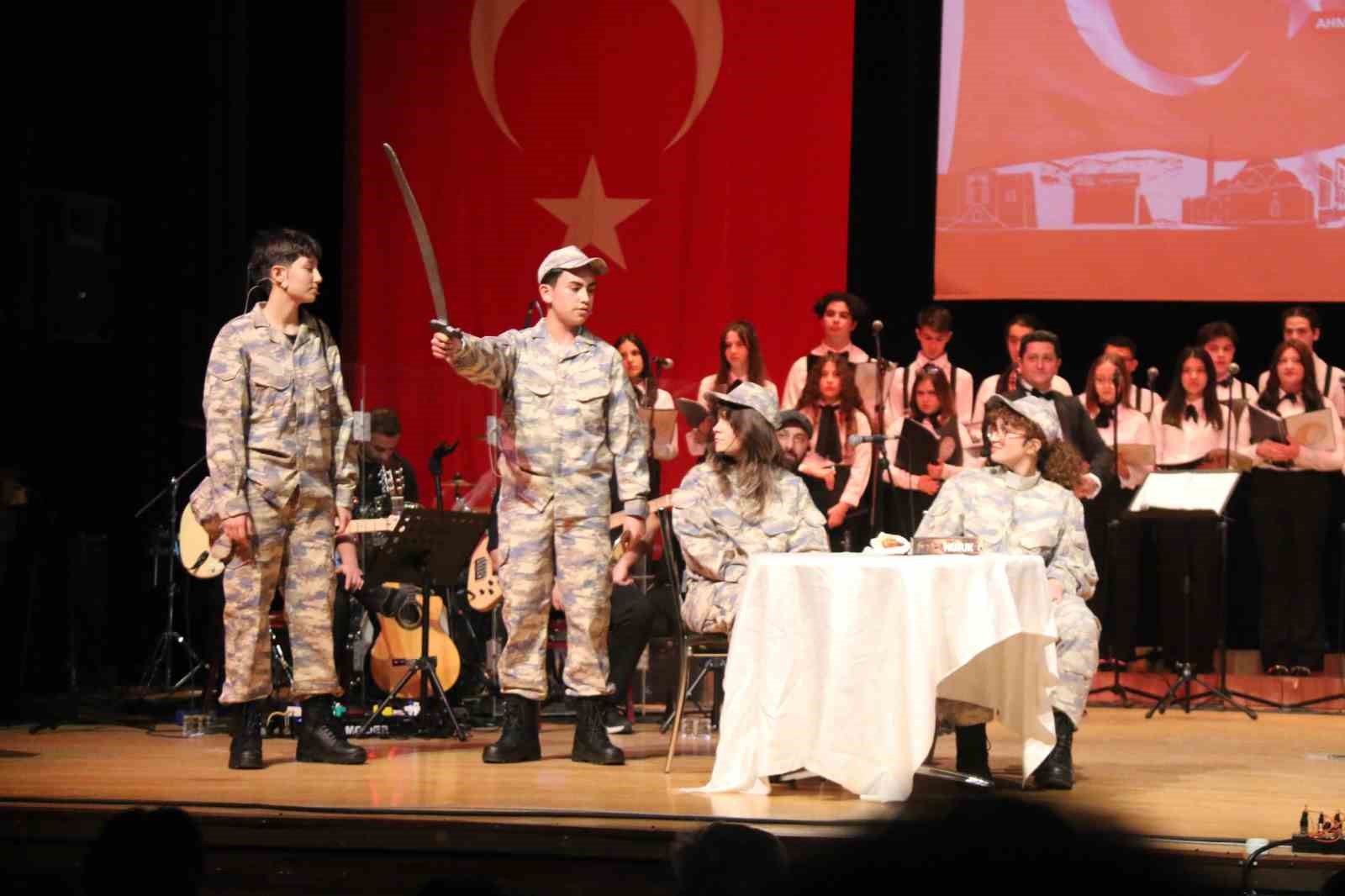 kutahyada-kim-var-sanat-etkinligi-ilgi-gordu-rgiQmI9a.jpg
