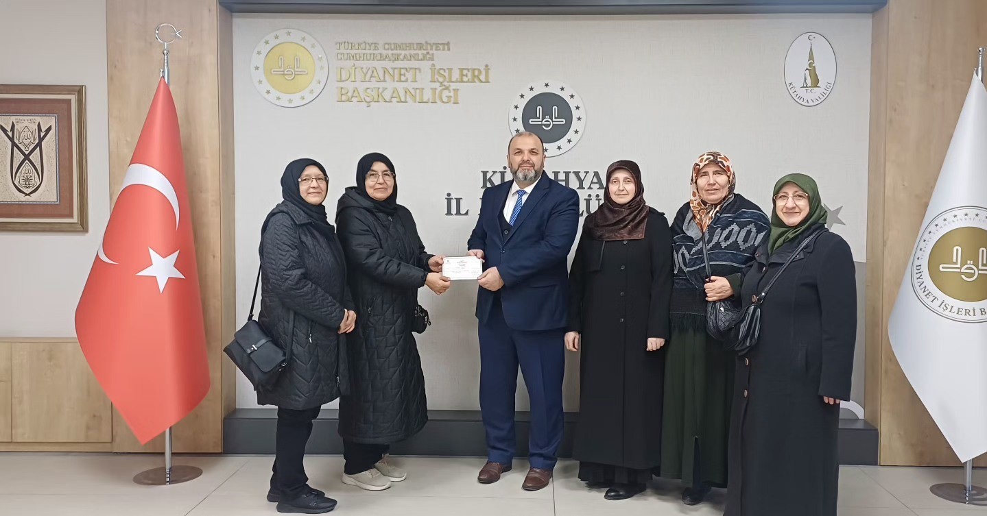 kutahyada-kuran-kursu-kursiyerlerinden-gazzeye-destek-H5E5Bg2G.jpg