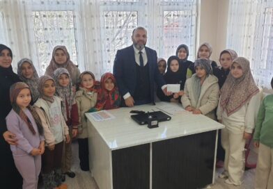 Kütahya’da Kur’an Kursu öğrencilerinden Filistin’e anlamlı bağış Kütahya’da Kur’an Kursu öğrencilerinden Filistin’e anlamlı bağış