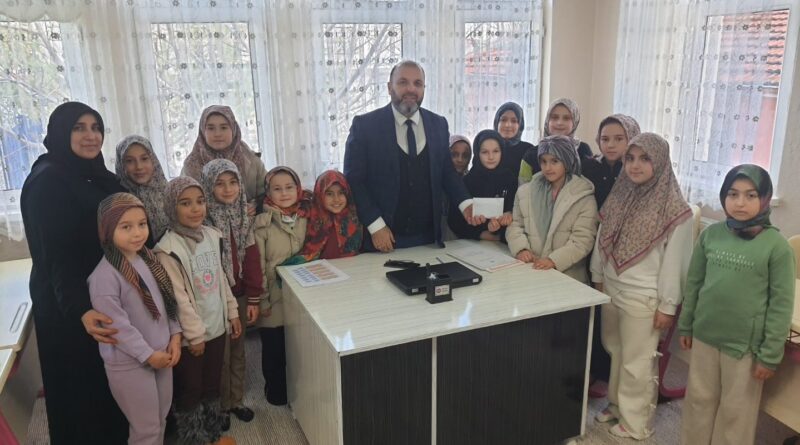 Kütahya’da Kur’an Kursu öğrencilerinden Filistin’e anlamlı bağış Kütahya’da Kur’an Kursu öğrencilerinden Filistin’e anlamlı bağış